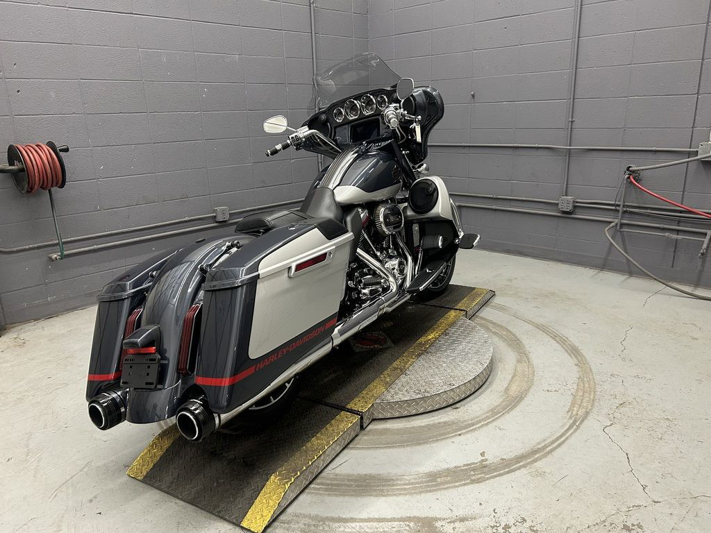 CVO® Street Glide®