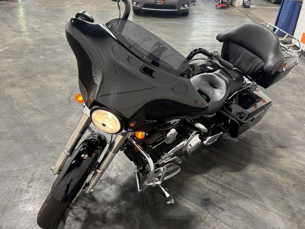 Street Glide®