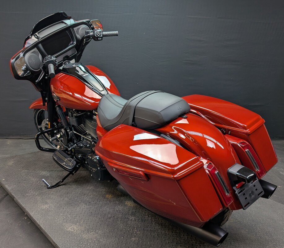 Street Glide®