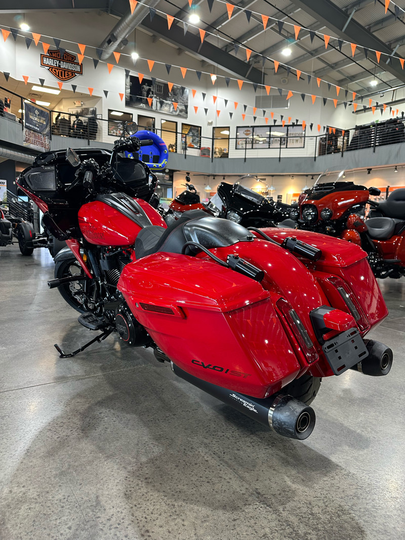 CVO® Road Glide® ST