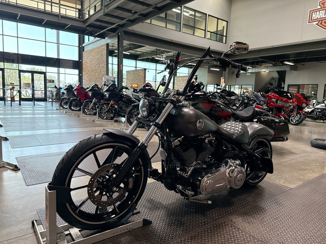 Softail® Breakout®