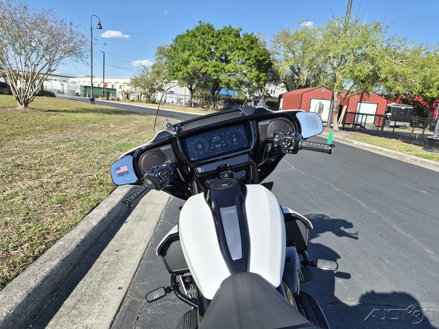 Street Glide® Limited