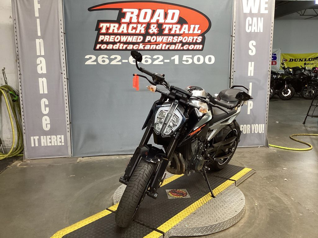 790 Duke