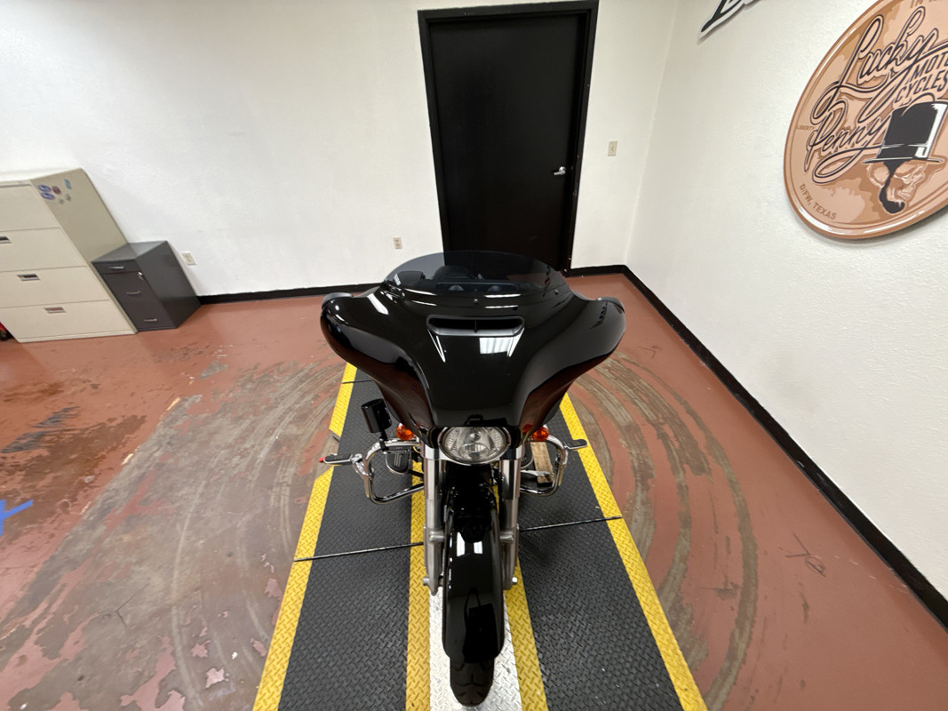 Street Glide®