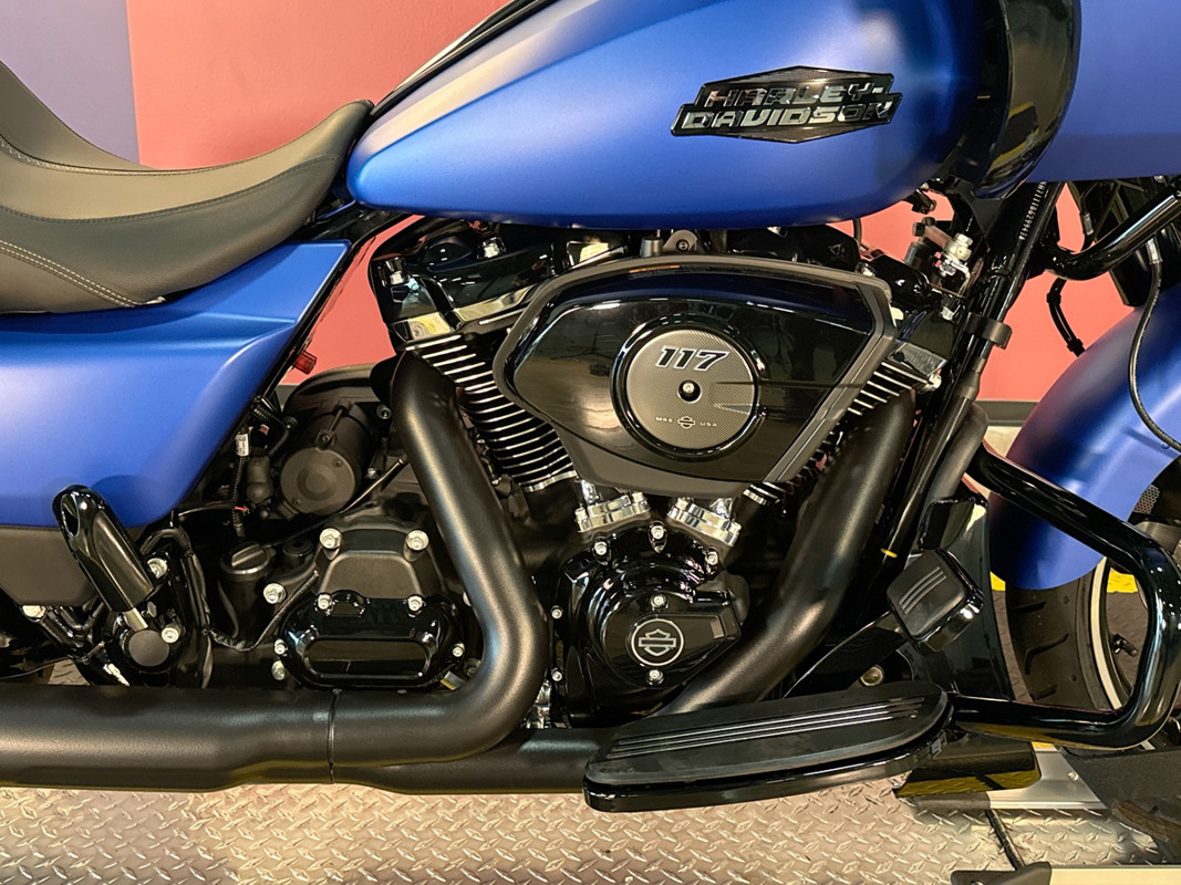 Road Glide®