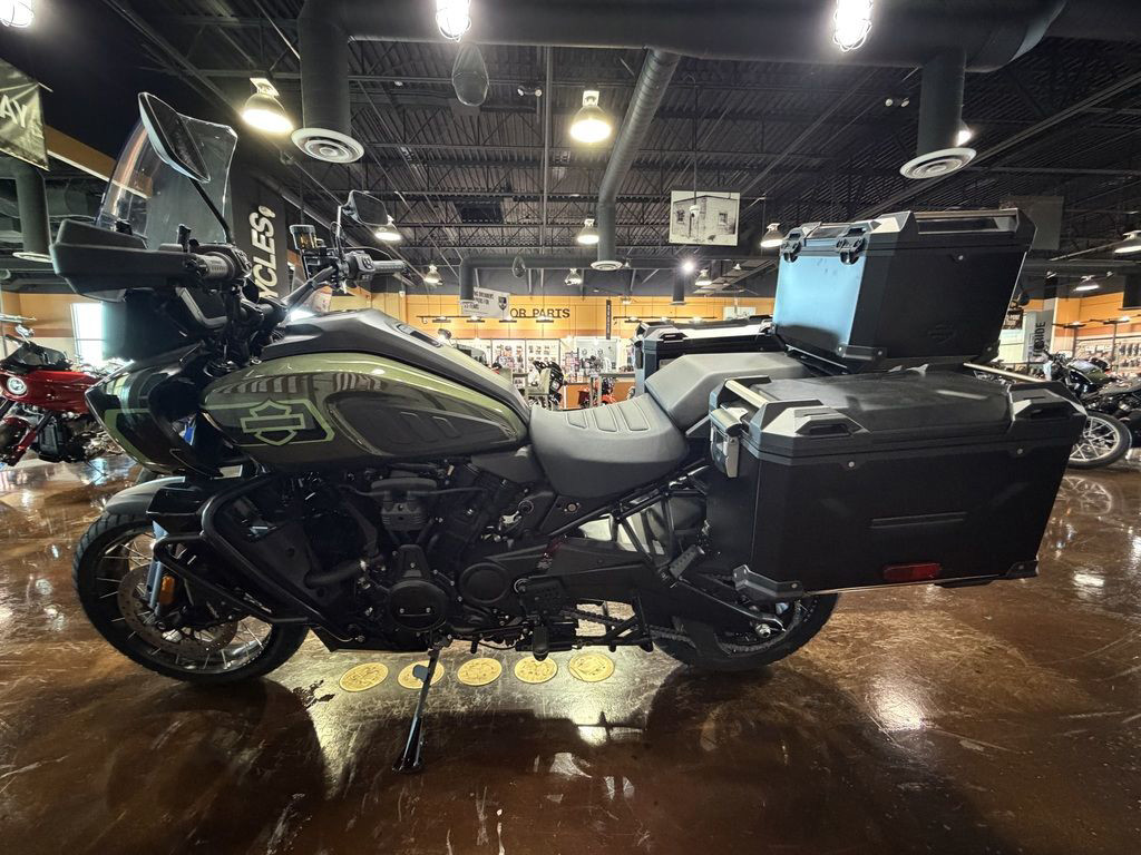 Pan America® 1250 ST