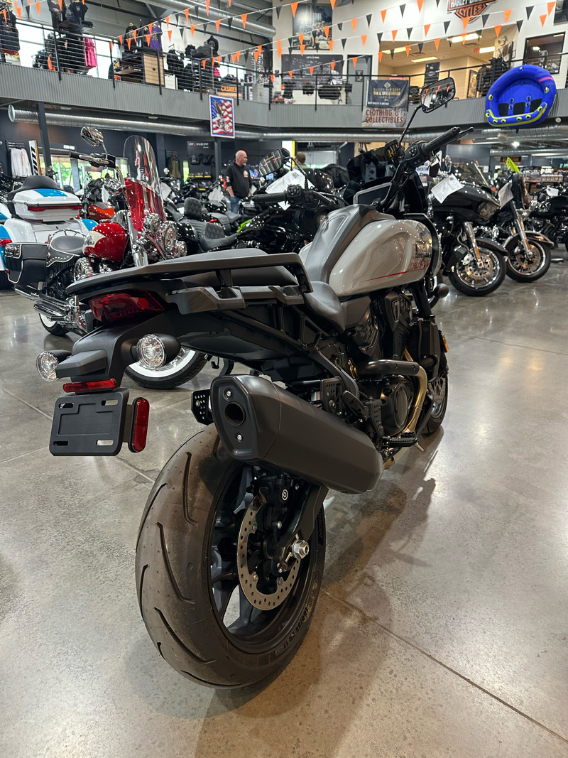 Pan America® 1250 ST