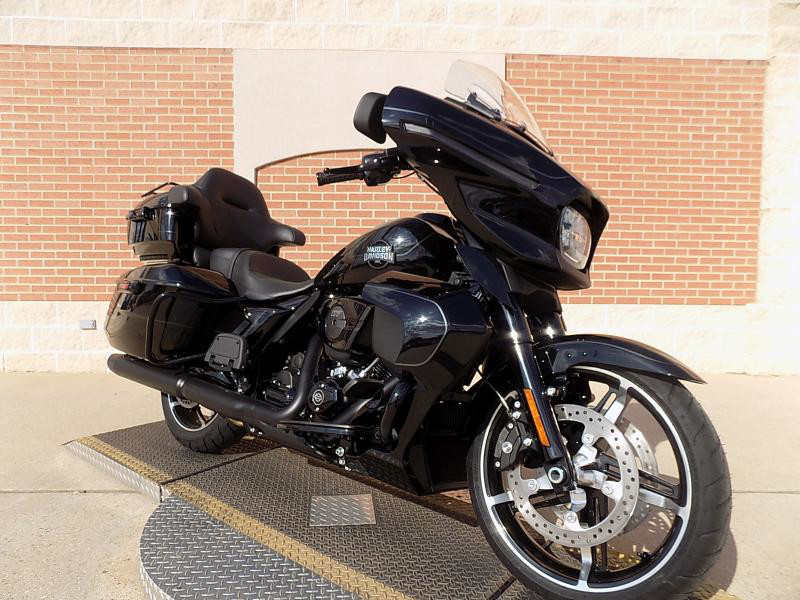 Street Glide® Ultra