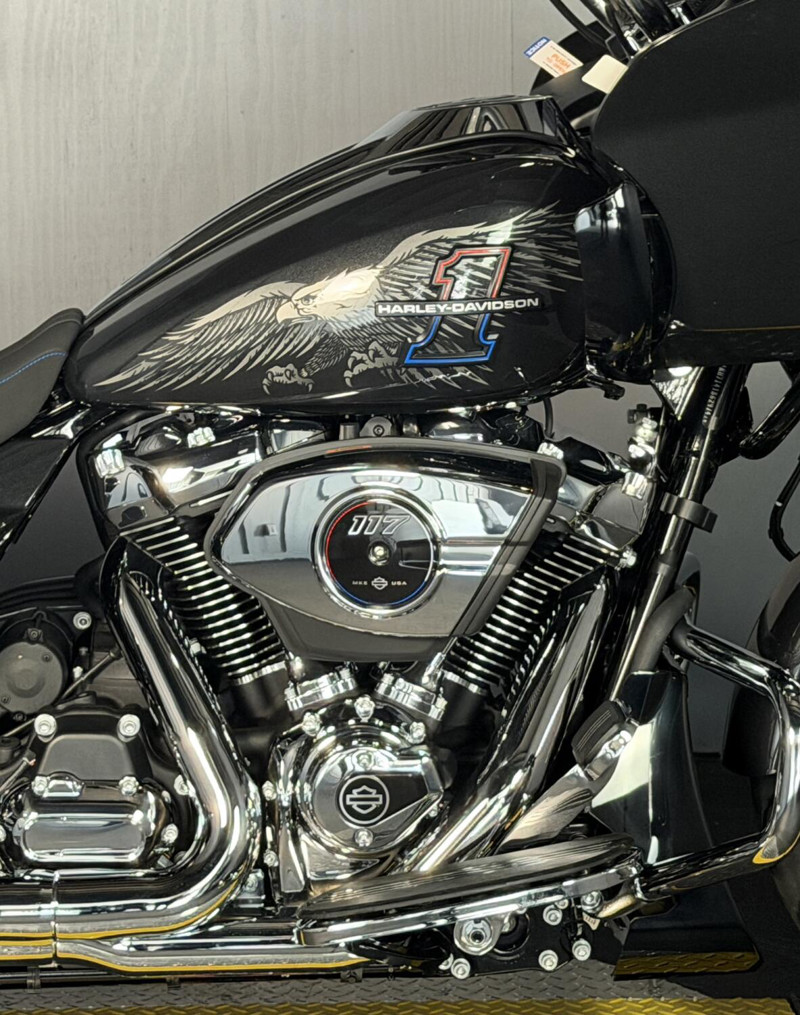 Road Glide®
