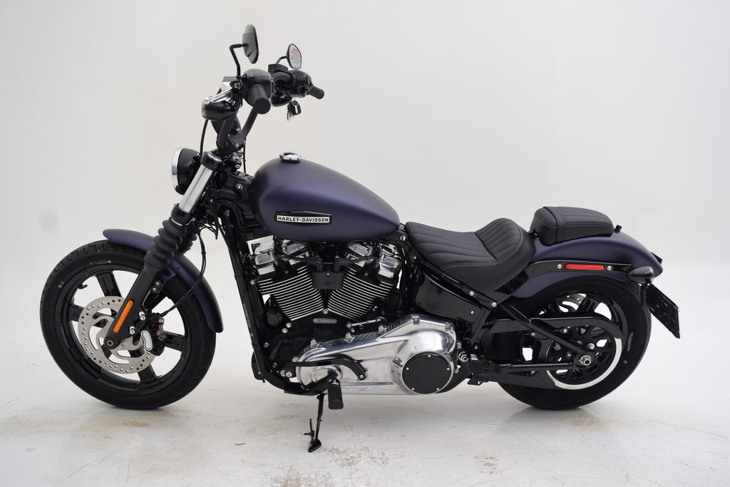 Street Bob®