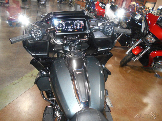 Road Glide®