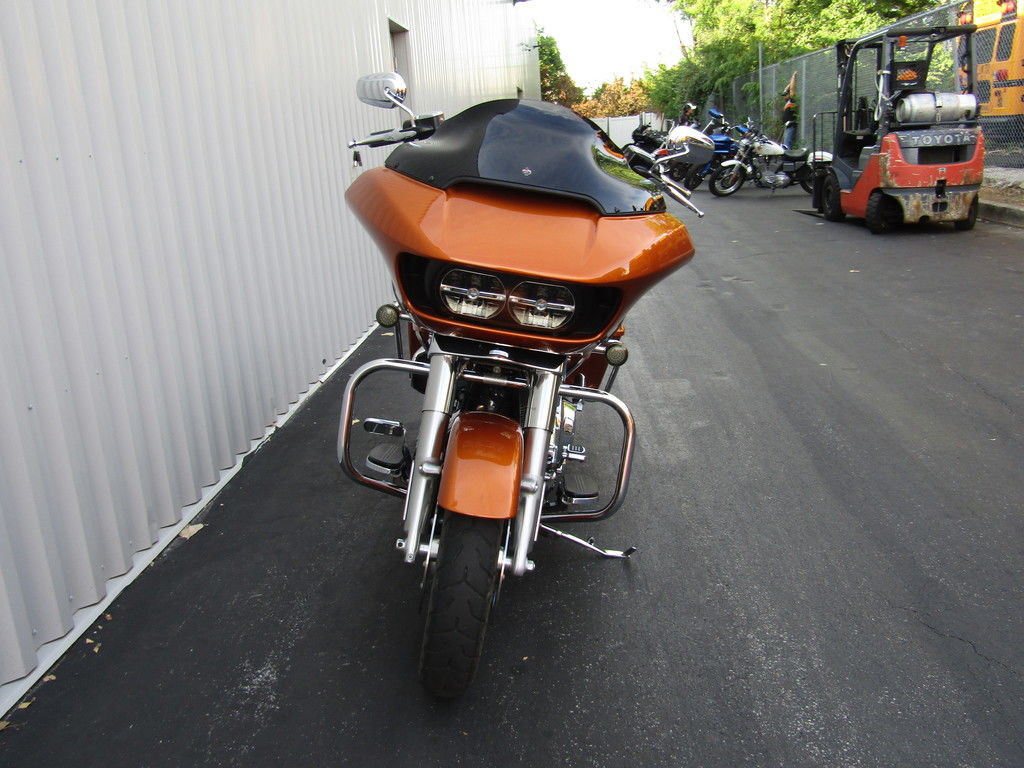 Road Glide®