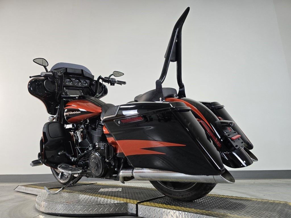CVO® Street Glide®