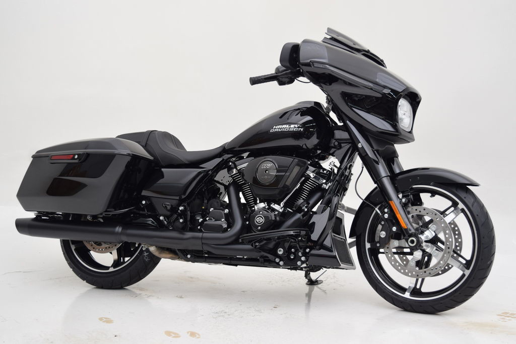 Street Glide®