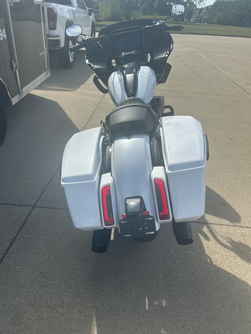 Road Glide®
