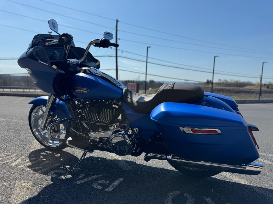 Road Glide®