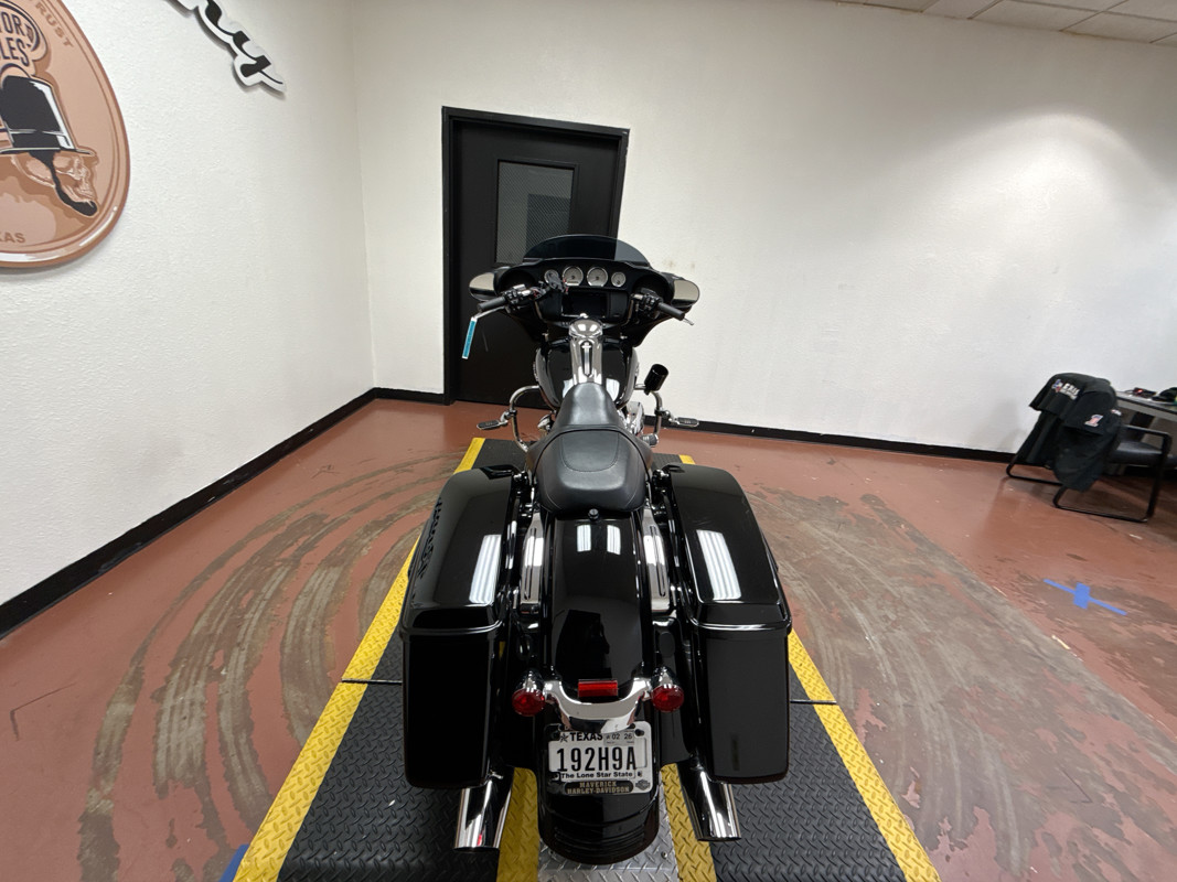 Street Glide®