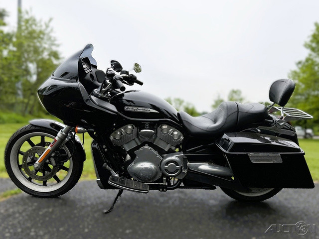 V-Rod® - Black Frame