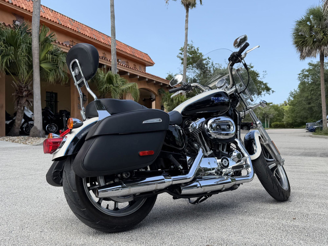 Sportster® SuperLow® 1200T