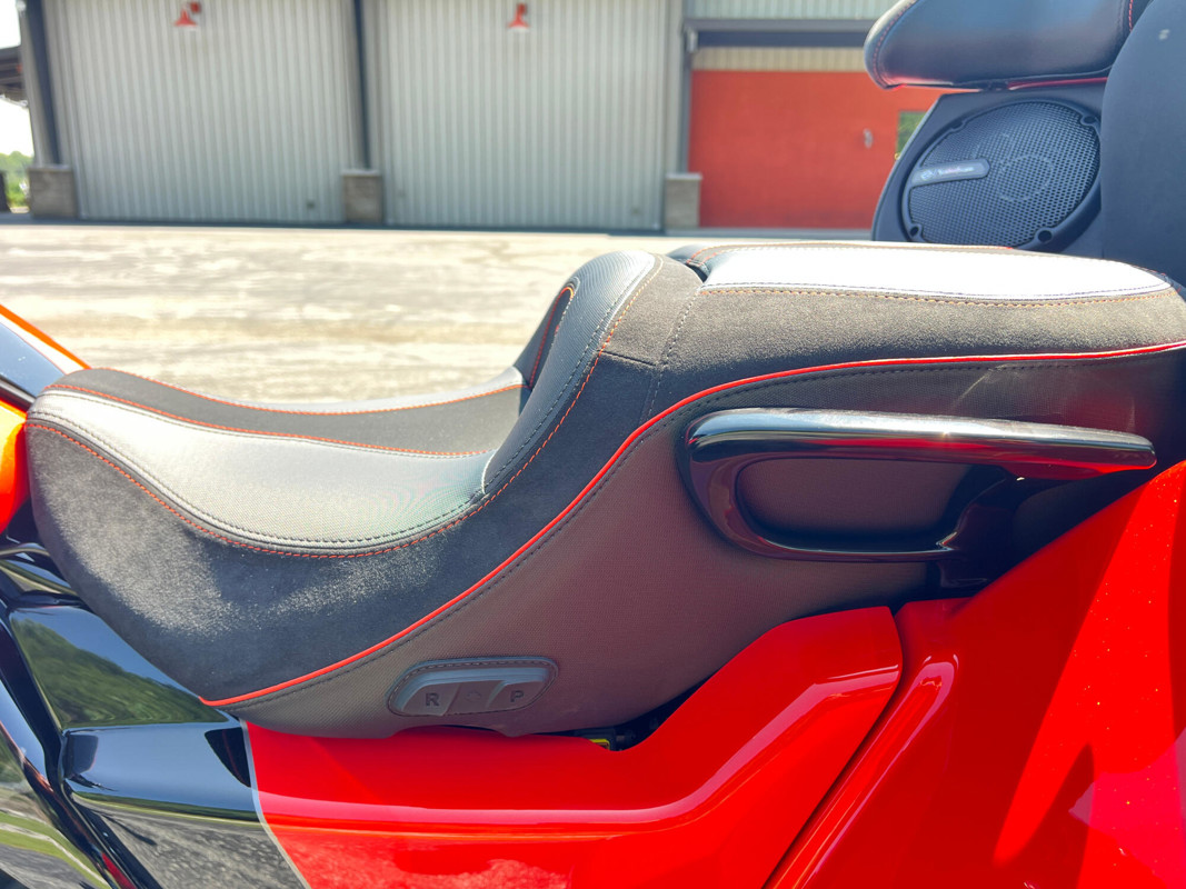 CVO® Street Glide® 3 Limited