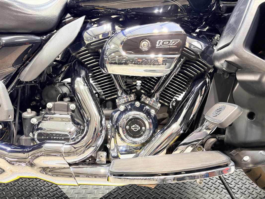 Road Glide® Ultra