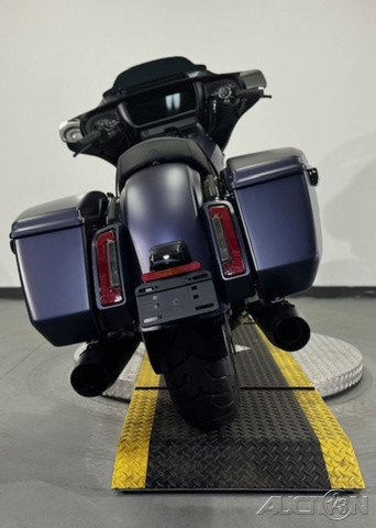 Street Glide®