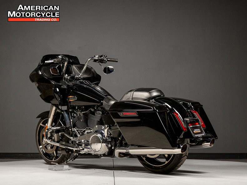 Road Glide®