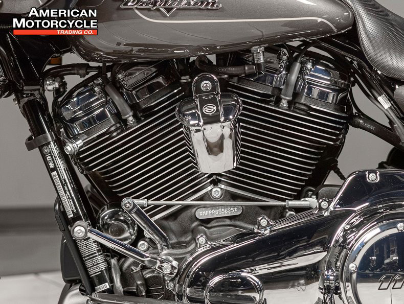 Road Glide® 3