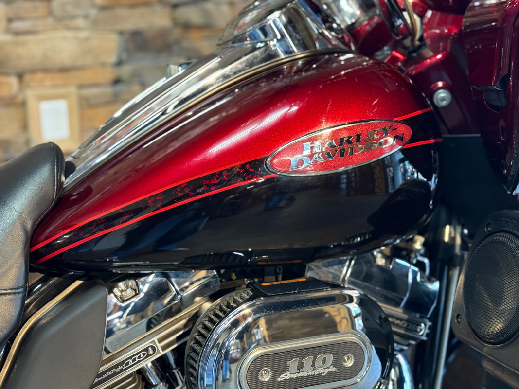 CVO™ Road Glide® Ultra