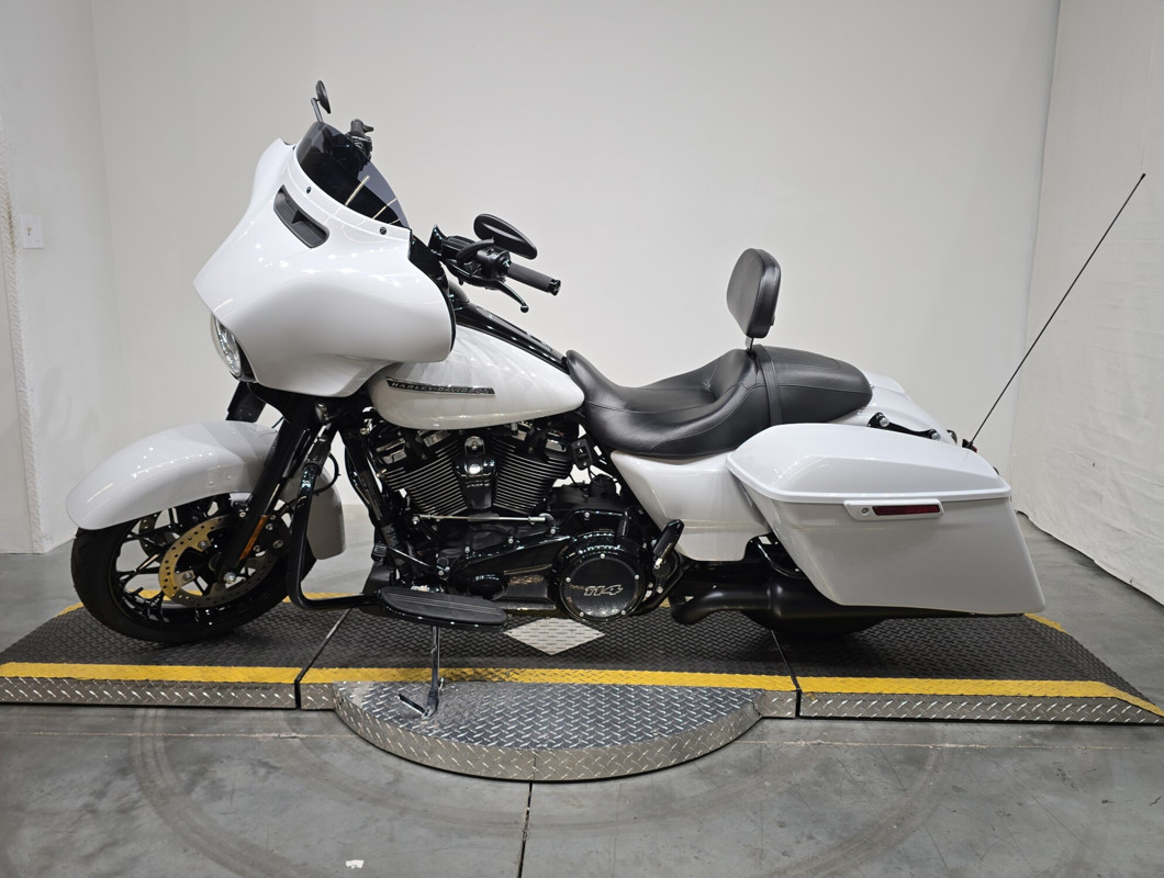 Street Glide® Special