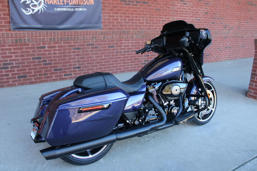 Street Glide®