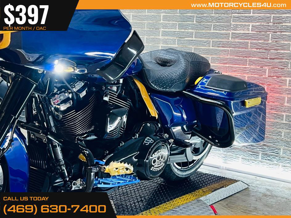 Road Glide®