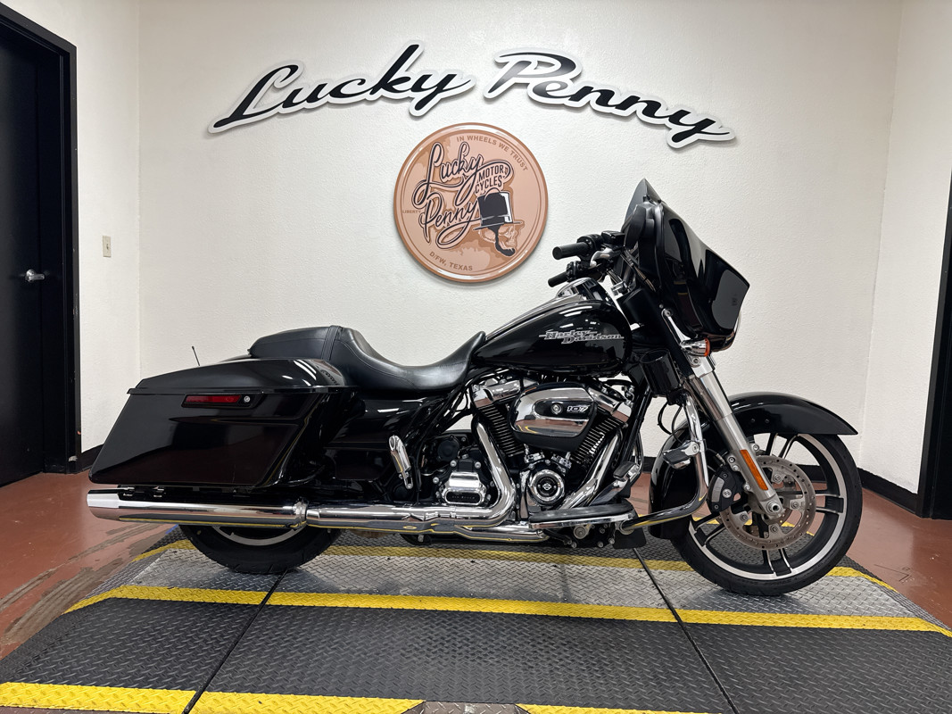 Street Glide®