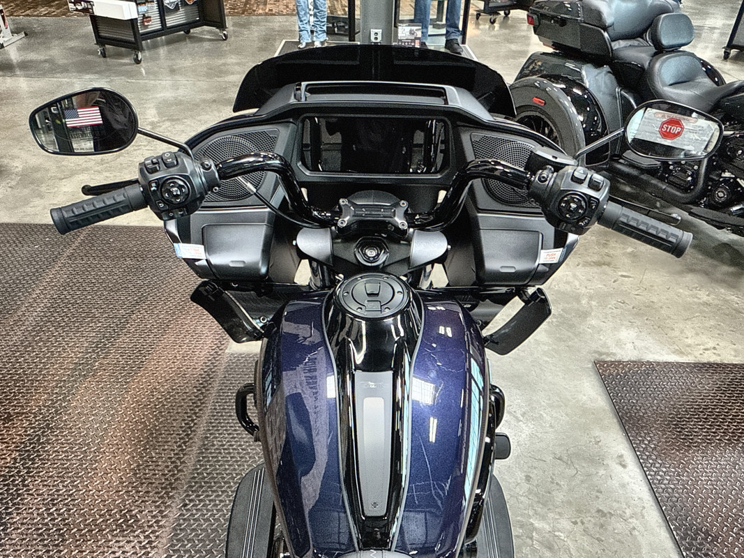 Road Glide®