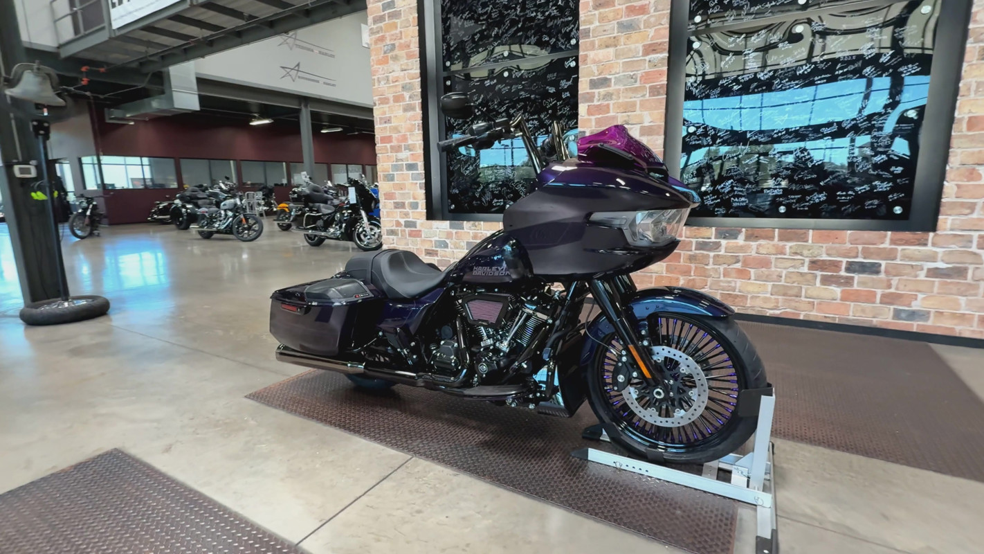 Road Glide®