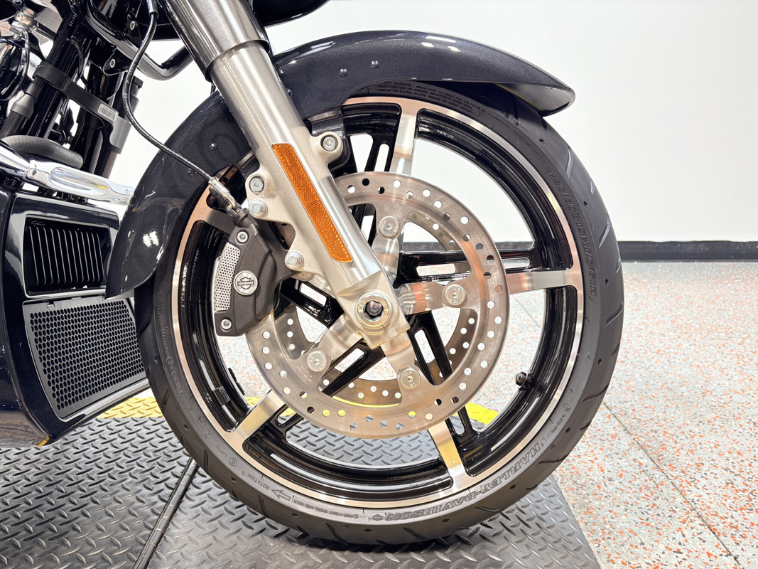 Road Glide®
