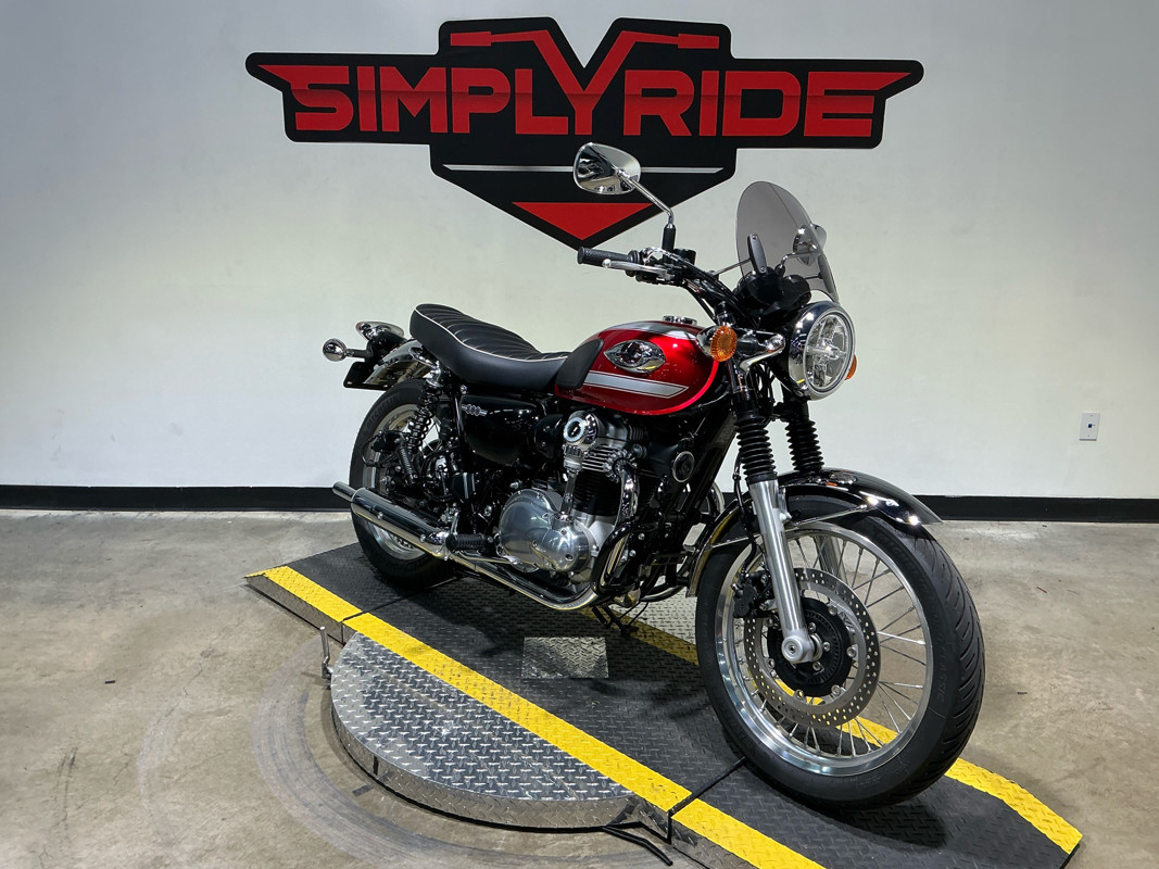 W800