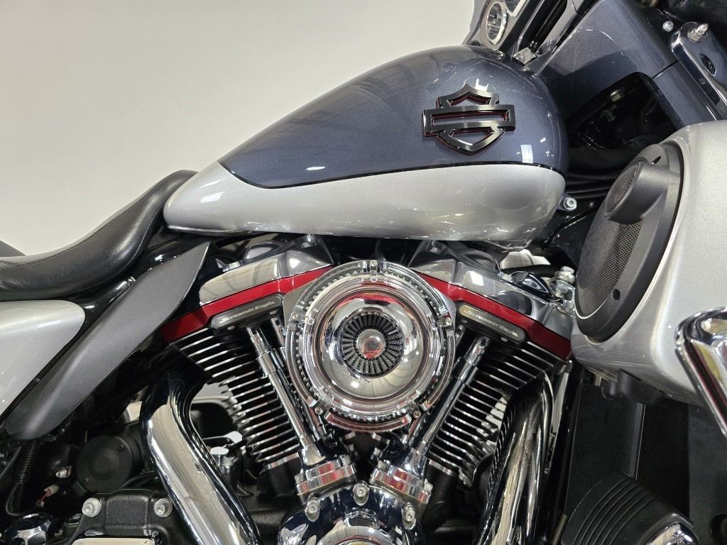 CVO® Street Glide®