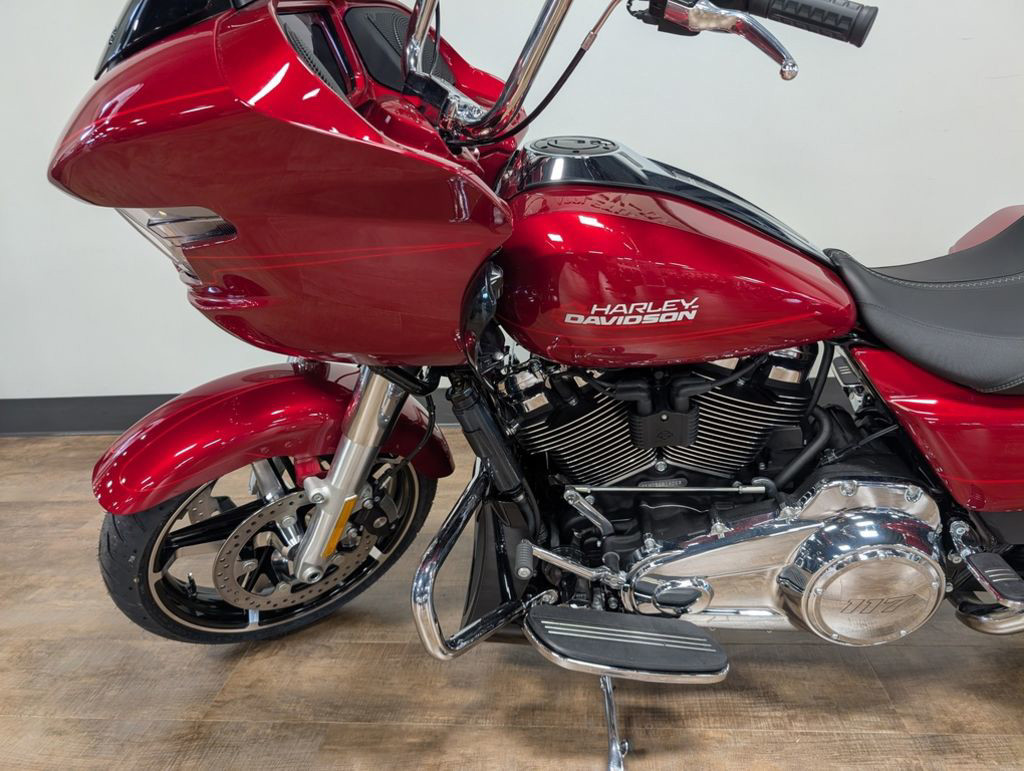 Road Glide®