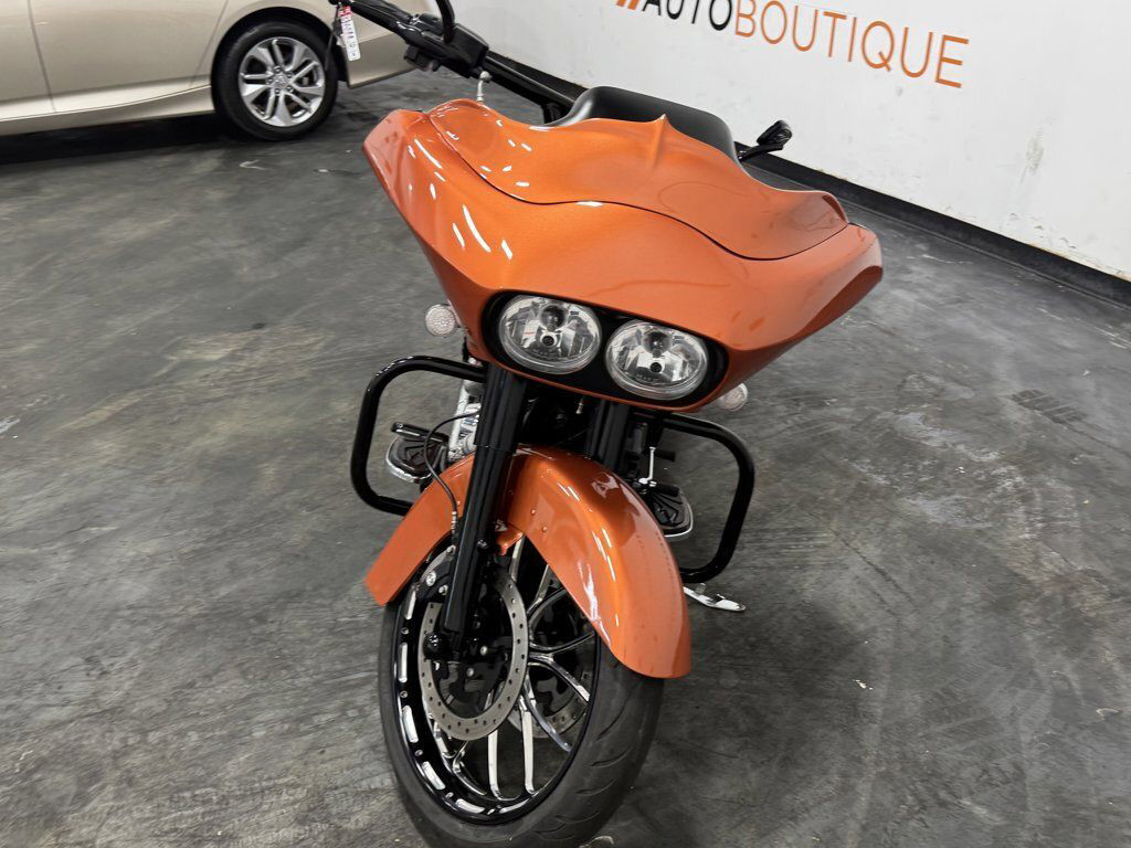 CVO™ Road Glide® Custom 