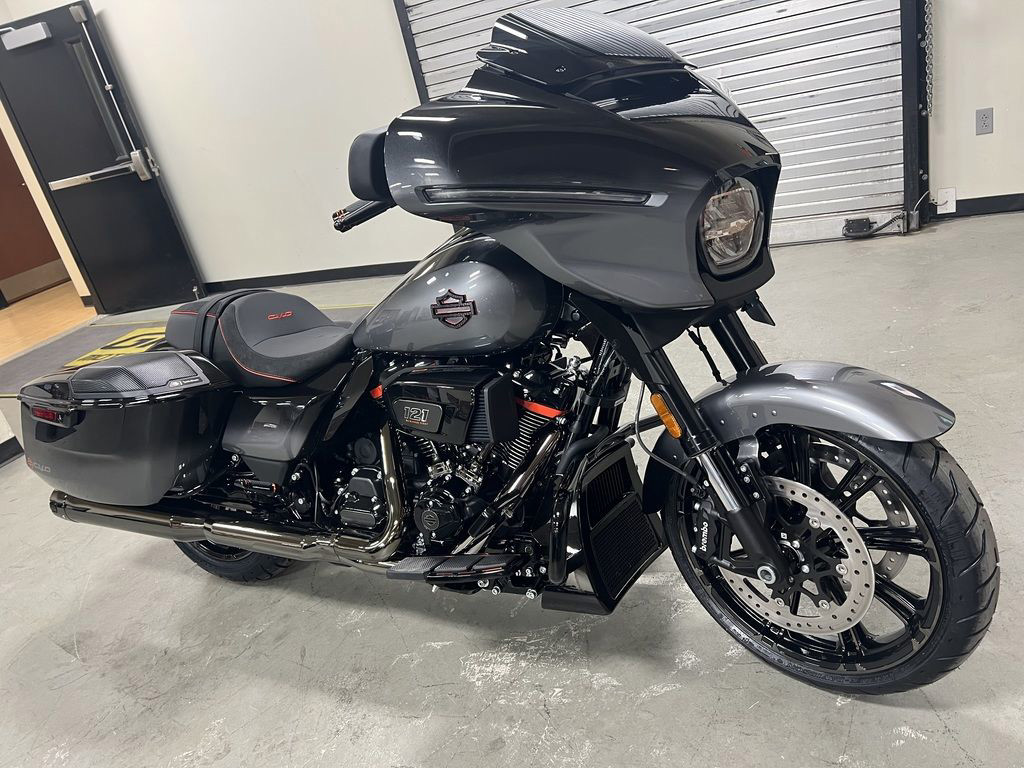 CVO® Street Glide®