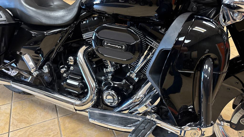 CVO® Street Glide®