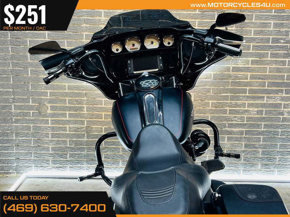 Street Glide® Special