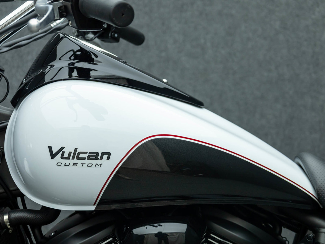 Vulcan® 900 Custom