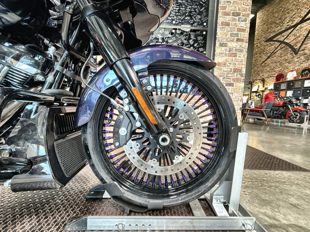 Road Glide®