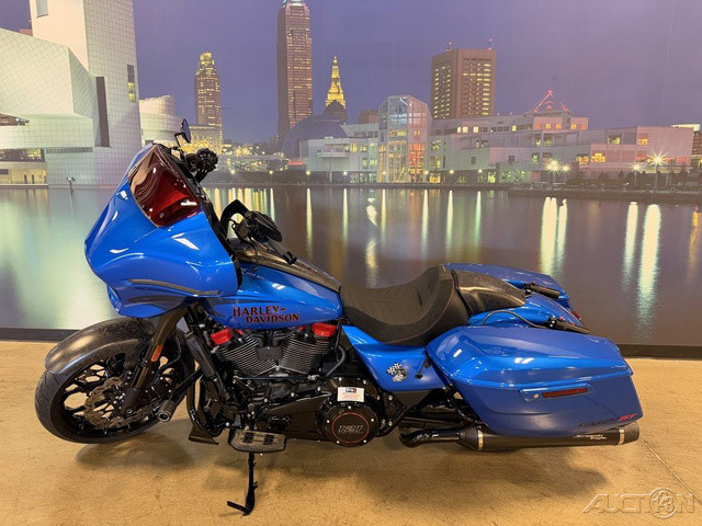 CVO® Street Glide® ST