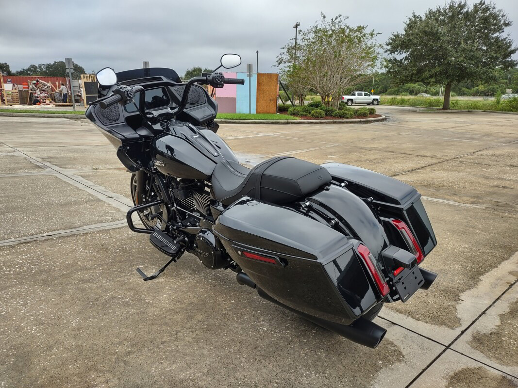 Road Glide®