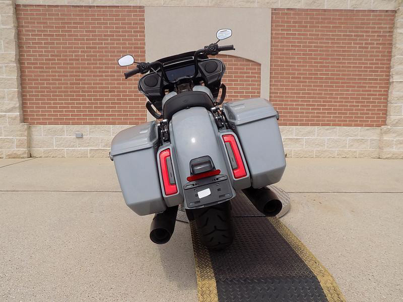 Road Glide®