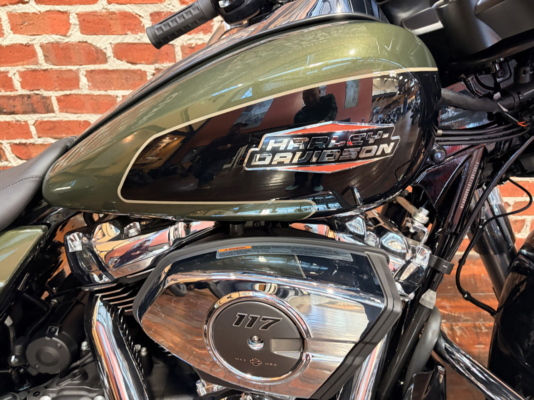 Street Glide®