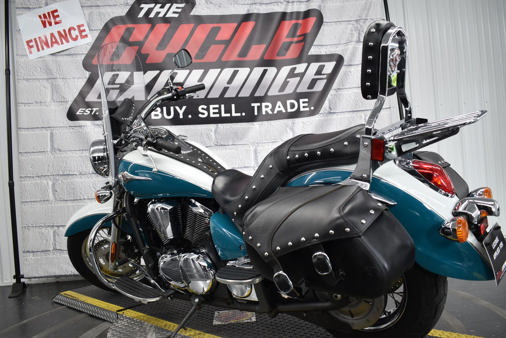 Vulcan 900 Classic LT